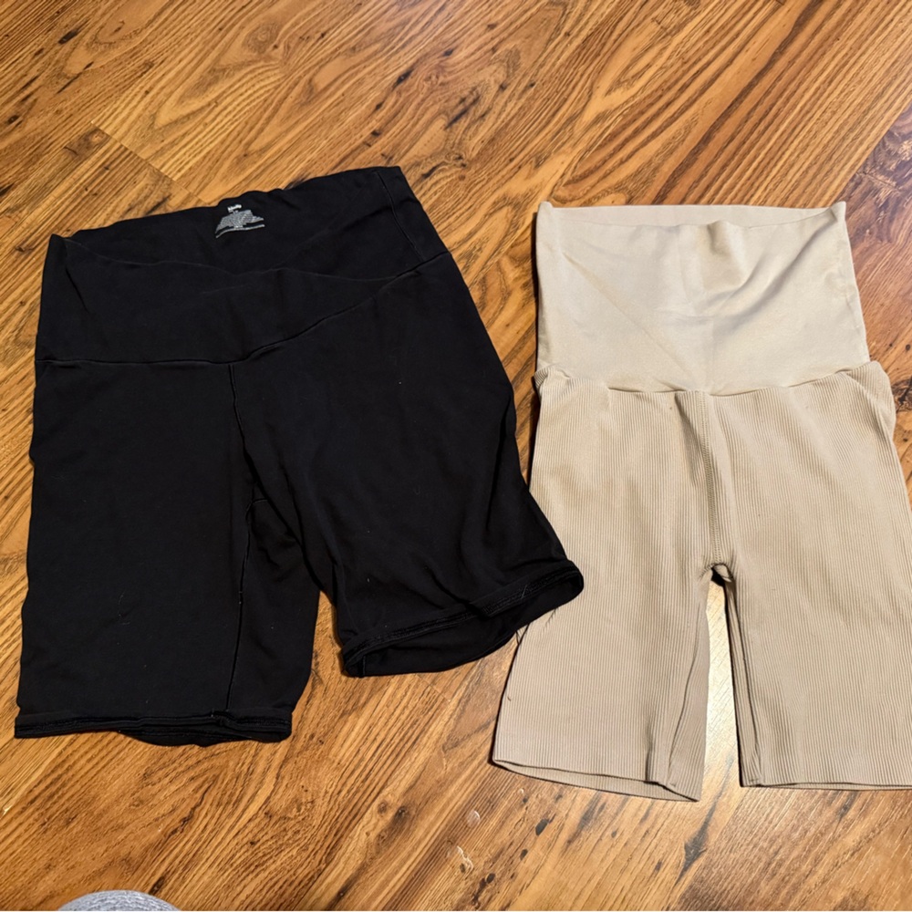 Maternity shorts